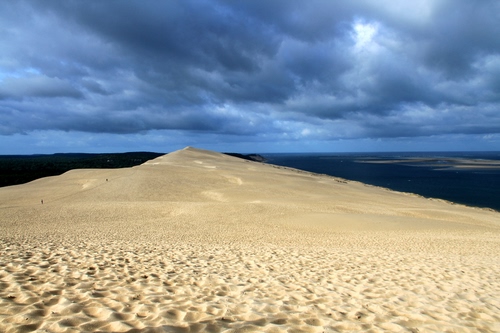 Immagine con mare, sabbia, nuvole, cielo, duna, spiaggia, dune, lingua