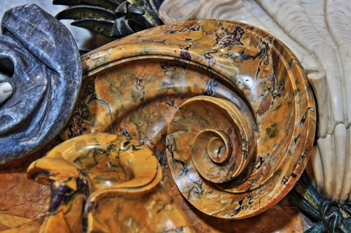 Immagine con spirale, marmo, giallo, blu, curve, marrone, grigio, conchiglia, scultura