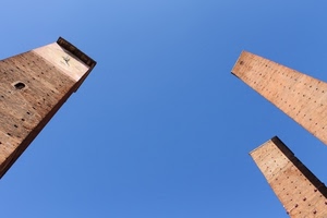 cielo, torri, tre, azzurro, prospettiva, tetto, blu, finestre, mattoni, orologio