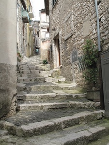 vicolo, gradini, porte, scalinata, scalini, finestre, balconi, pianta, scale, case, muri, pietra, piante, scala, verde, pietre, via, porta, vaso, borgo, salita