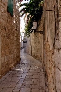 vicolo, strada, lampione, finestra, verde, porte, mura, piante