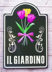 fiori, insegna, giallo, scritta, nero, verde, bianco, muro, tulipani, fiocco, foglie, disegno, nastro, colori, giardino, viola, lettere, rosa