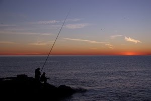 mare, tramonto, pescatori, canna, acqua, pescare, canne, alba, controluce, pescatore, scogli