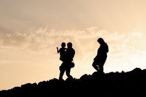 bambino, controluce, donna, uomo, tre, silhouette, cielo, famiglia, nero, tramonto