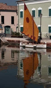 barca, vela, riflesso, canale, finestre, acqua, arancione, case