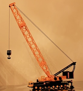 gru, giocattolo, gancio, ruote, arancione, nero, giallo, arancio, giocattoli