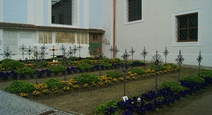 cimitero, croci, fiori, finestre, tombe, aiuole, verde