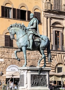 cavallo, statua, monumento, finestre, cavaliere, palazzi, piazza, ristorante