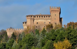 castello, alberi, torre, merli, cielo, verde, finestre