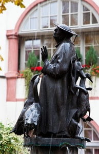 statua, oche, bronzo, finestra, monumento, pioggia, acqua, cappello, animali